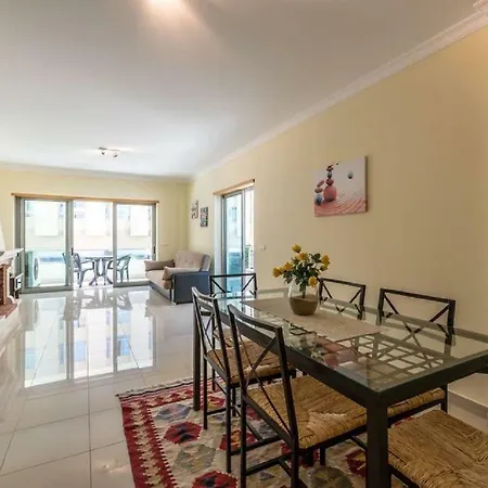 Apartment T2 Praia Da Rocha 1ª Linha 1 *